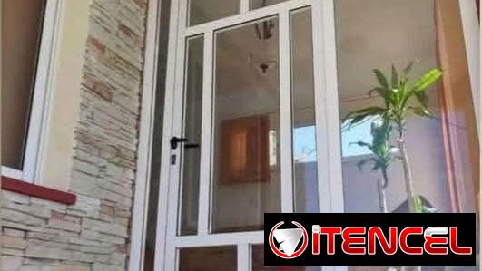 Puertas y ventanas de aluminio y cristal