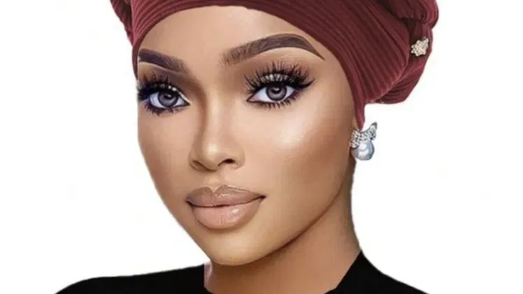 Llegaron los turbantes de moda tipo africano traídos de USA
