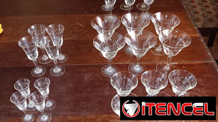 Vendo Juego de copas antiguas