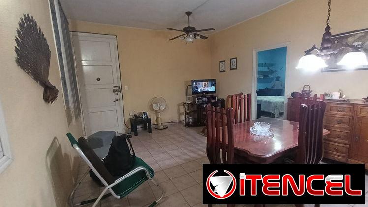 Apartamento en el Vedado se deja todo