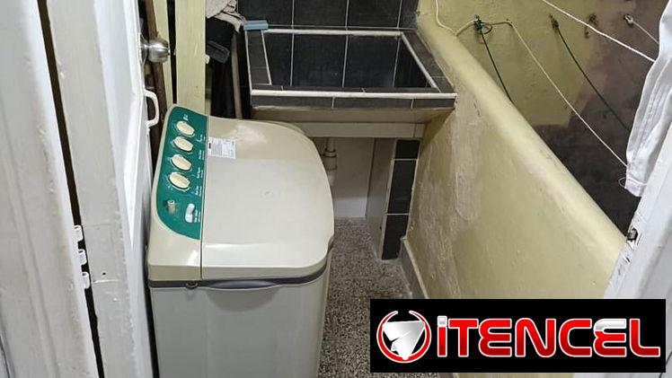🏠 Se vende apartamento capitalista en Centro Habana. Tiene gas de la calle, agua 24 horas, patiecito y teléfono fijo