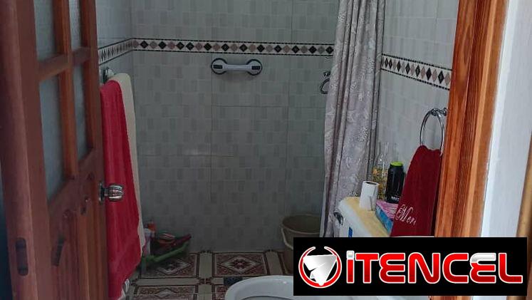 Apartamento ubicados en Playa de 2 Dormitorios se deja en la venta algunos artículos