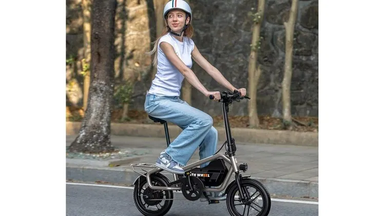 📞53884600.🎇 Bicicleta Eléctrica 5TH WHEEL 14″ para Adultos – Motor 650W Pico🎇 Mensajería disponible.🚴