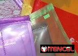Se venden carpetas para guardar documentos con diferentes formatos hasta oficio. Tamaño largo 36.9cm y ancho 25.5cmm