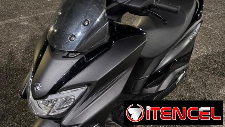 Suzuki Burgman impecable
