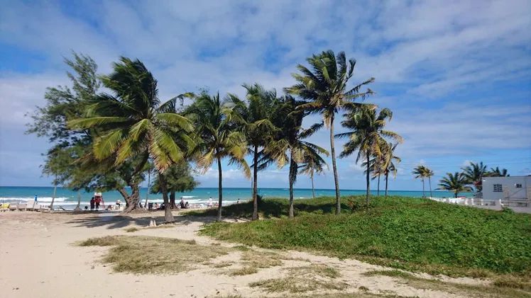 Venta de casa en Guanabo ideal para reparar o remodelar a 3 cuadras de la playa