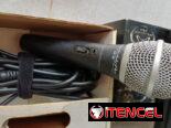 Equipo de amplificacion para guitarra y cantante
