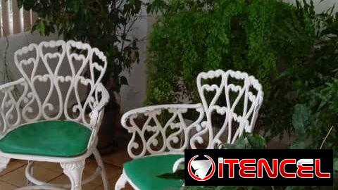 Renta lineal casa en bajos 2 cuartos portal y patio Playa 350usd 53582376