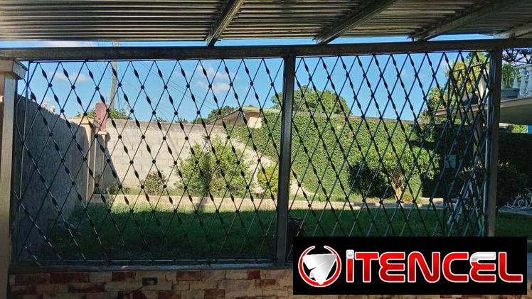 Equipo de herreros q trabajamos con seriedad y rápidez. No pedimos dinero adelantado y contamos con transporte