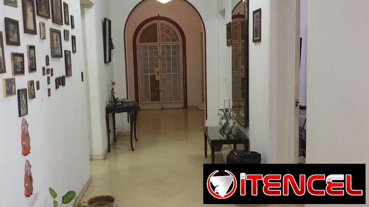 Venta de casa independiente en Kholy una joya inmobiliaria