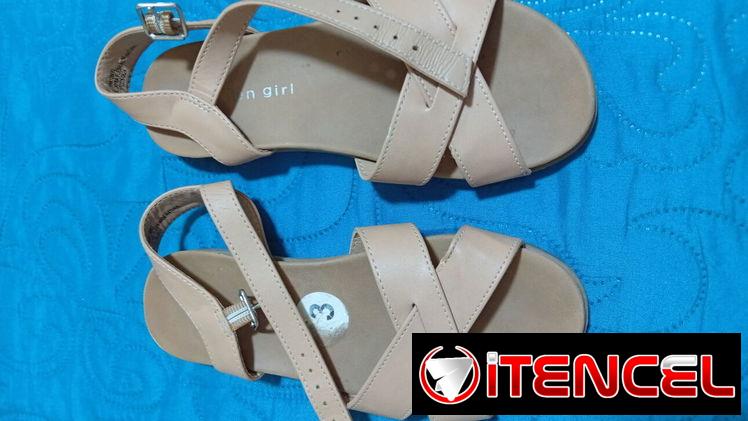 Sandalias de broche para niñas talla 13..🚨 MARIANAO!! NO TENEMOS MENSAJERÍA!!