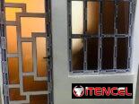 Closet de espejos. Puertas y ventanas de aluminio. Bajos de meseta ect