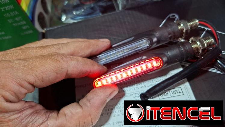 Vendo juego de 2 luces secuancial en azul para motos por 10 usd (nuevo)
