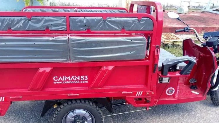 TRICLOS  ELÉCTRICOS CAIMAN 53