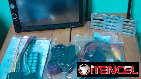 REPRODUCTORA PANTALLA MP5 7″ TÁCTIL.  70 USD