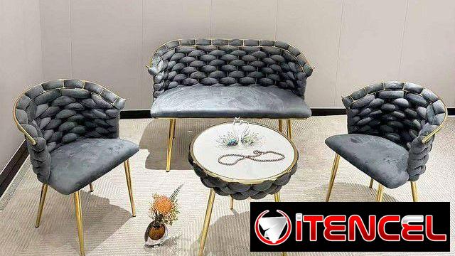 Juego de mesa y sillas