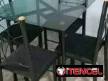 Juego de comedor de 4 sillas. Entrega a domicilio sin costo adicional en toda la habana.