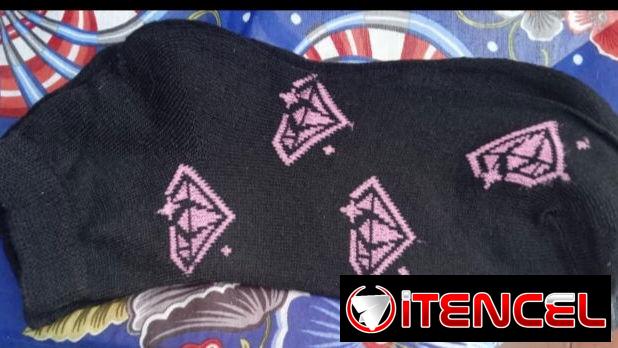 Medias SPORT y medias con diseños de diamantes