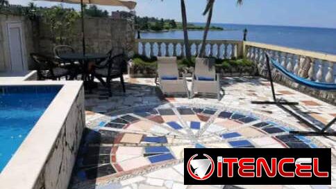 Renta de casa con piscina con vista al mar. Alquiler de casa con piscina en Playa.