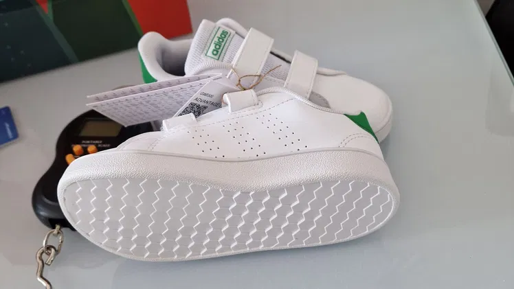 🔥 Adidas Advantage CFI – ¡Estilo Clásico para los Peques! 🔥