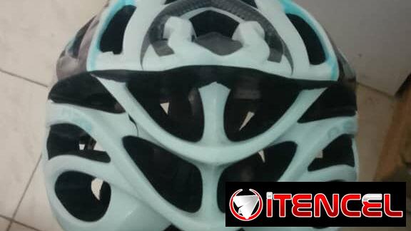 Se vende casco de bici para niños (nuevo de paquete)