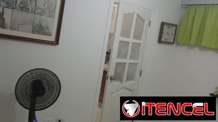 Renta de apartamento x día independiente a dos cuadras de san Lázaro