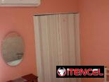 SE RENTA CASA CON PISCINA A 50 METROS DE LA PLAYA DE GUANABO (DOS HABITACIONES).54026428
