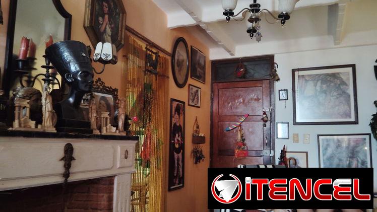 Apartamento piso 7 en edificio sito en 26 entre 15 y17 tres cuartos