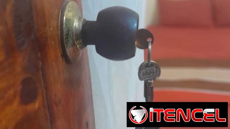 📍🧑‍🤝‍🧑Hostal “MIRKASTILLITO” de 2 Habitaciones en La Habana Vieja REF 1326