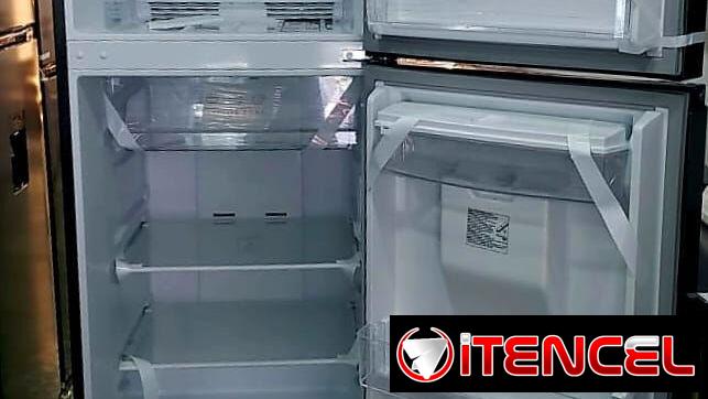 REFRIGERADOR ROYAL CON DISPENSADOR DE AGUA,11 PIES