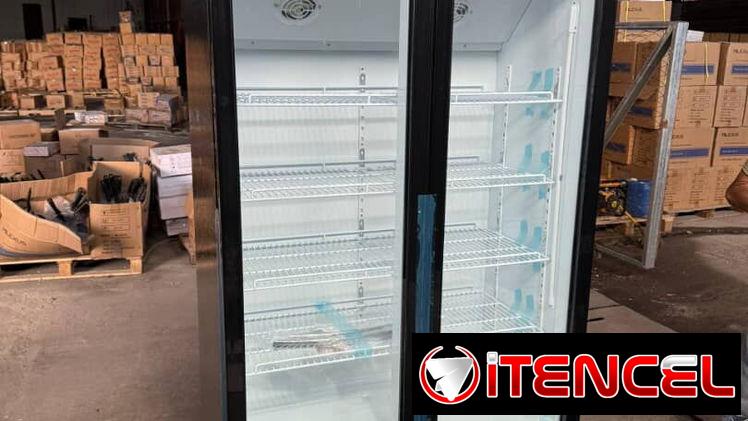 Exhibidora 20 pies Milexus Vertical Doble Puerta con cerradura Precio $1000 USD Transporte gratis. Garantía y factura.