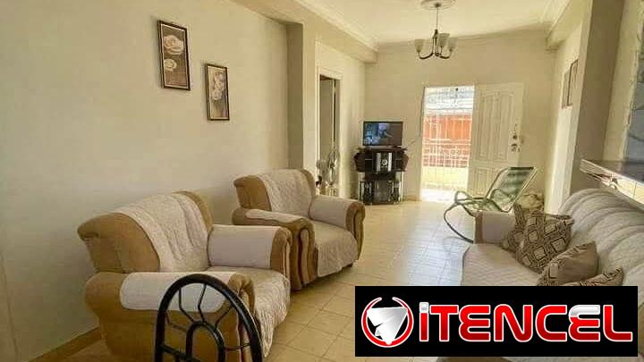 Apto en Santo Suárez cerca de Santa Catalina y Juan Delgado en 22 000 !!!