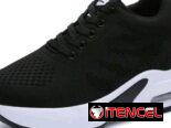 Tenis negros de suela alta