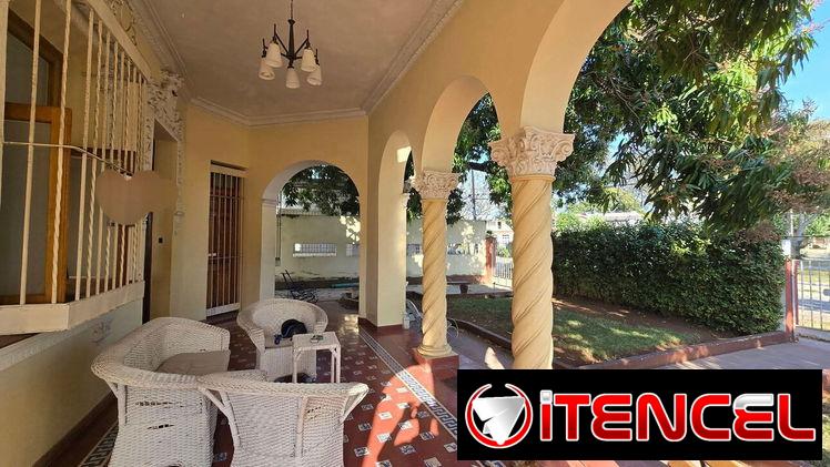 Venta de propiedad en Miramar por 7ma y 30( el pago debe ser 250 mil euros)