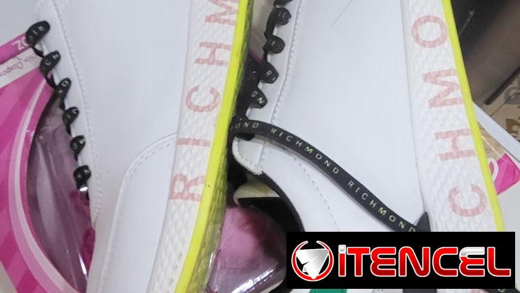 VENDO MIS TENIS RICHMOND ORIGINALES