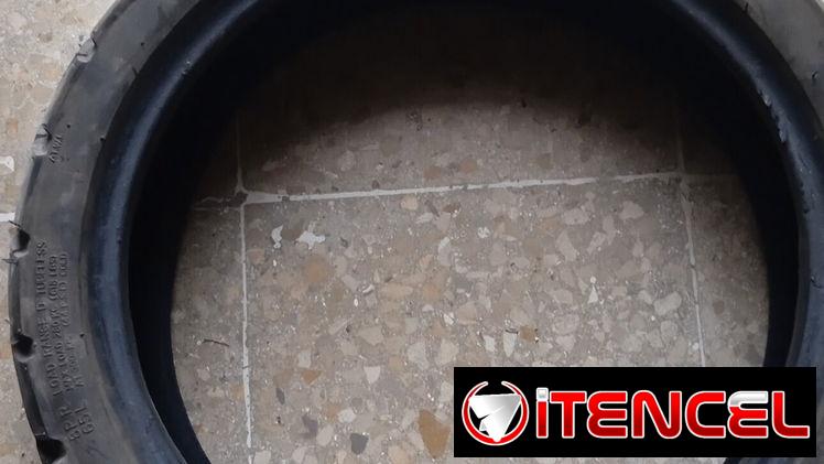 SE VENDE GOMA PARA MOTO DE USO PERFECTO ESTADO
