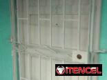 Vendo casa en ave 26 vedado..Si diseño interior es como un local para negocios..