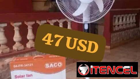 Ventilador recargable de pedestal