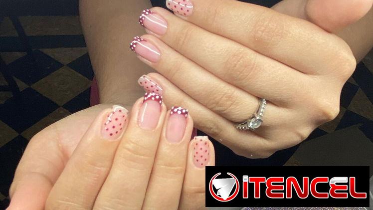 Uñas en Centro habana. Solo Manicuri. Buen servicio. Precios bajos porque el negocio es nuevo. Excelente calidad.