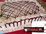 *_Cake Bombón Cuadrado_*   Panetela de mantequilla Relleno y vestido de crema bombón  Panetela con forma de corazón: + 1