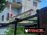 Apto de 3 ctos en propiedad pero modific a 2 ctos, puede llevarlo a 3 ctos .esqu de 35 y 42 ,playa .edif de solo 4 aptos