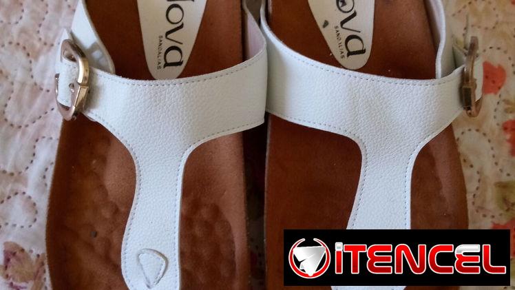 Tenis , Sandalias y Vestidos