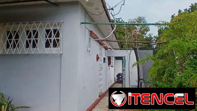 Venta de casa independiente en atabey