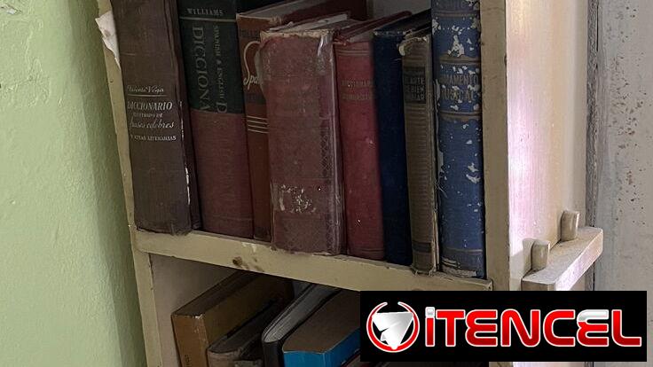 Vendo objetos antiguos y algunos muebles