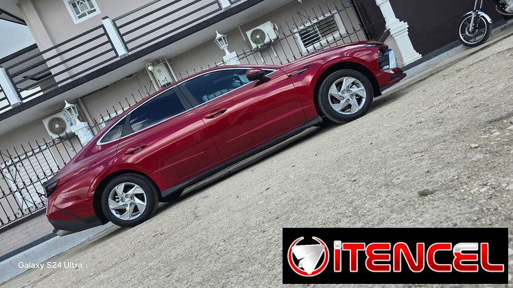 Vendo o negocio, Hyundai sonata 2025 con 5000 km, nada más el básico