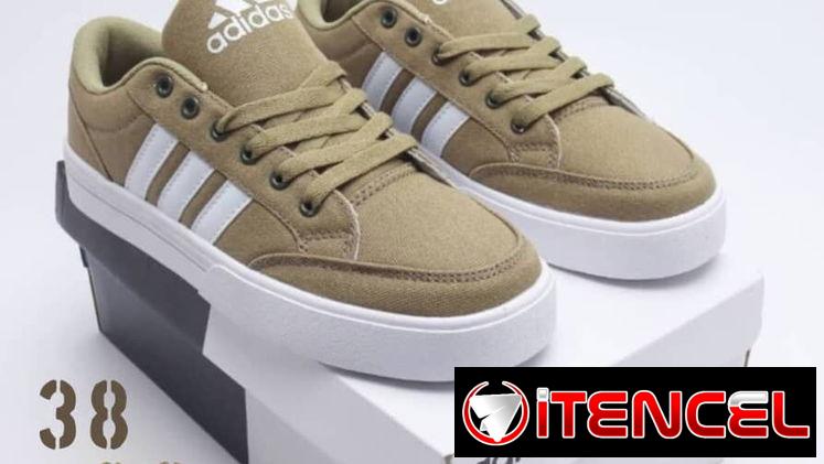 Tenis Adidas $35 USD