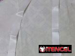 Ropa blanca de mujer
