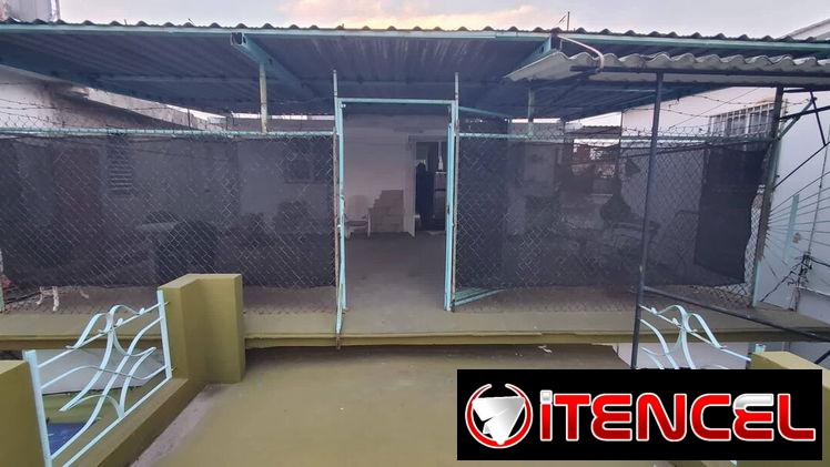 Venta de propiedad independiente en playa