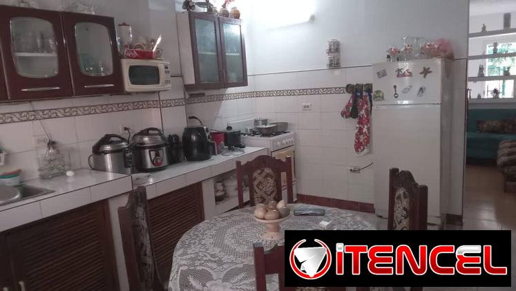 Venta de casa en Marianao, zona céntrica