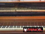 Piano vertical Aleman